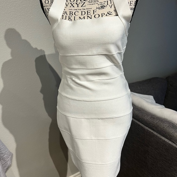 Herve Leger Dresses & Skirts - Herve Leger White Strapless Dress